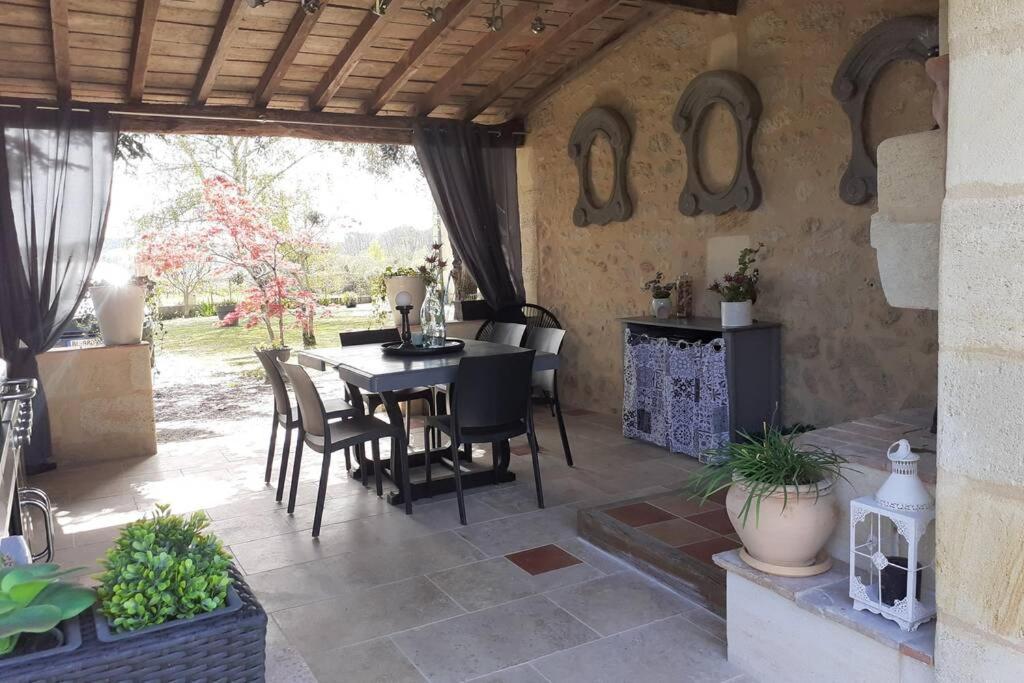 Wine Garden Villa Gardegan-et-Tourtirac Екстериор снимка