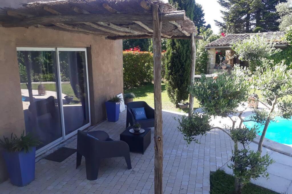 Wine Garden Villa Gardegan-et-Tourtirac Екстериор снимка