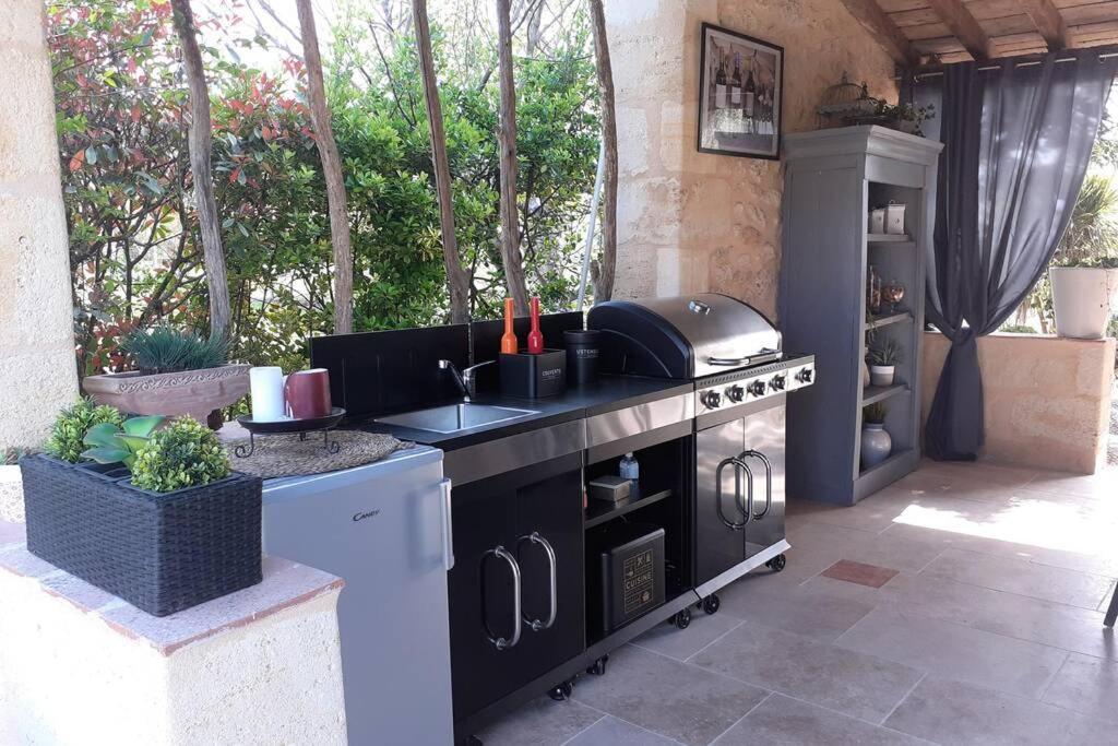 Wine Garden Villa Gardegan-et-Tourtirac Екстериор снимка